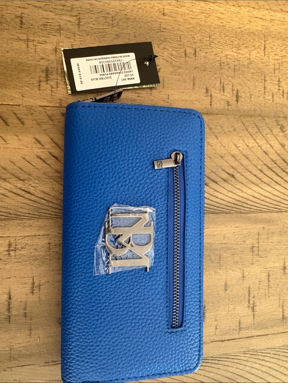 639 Badgley Mischka Blue Textured Leather Zip Wallet with Logo